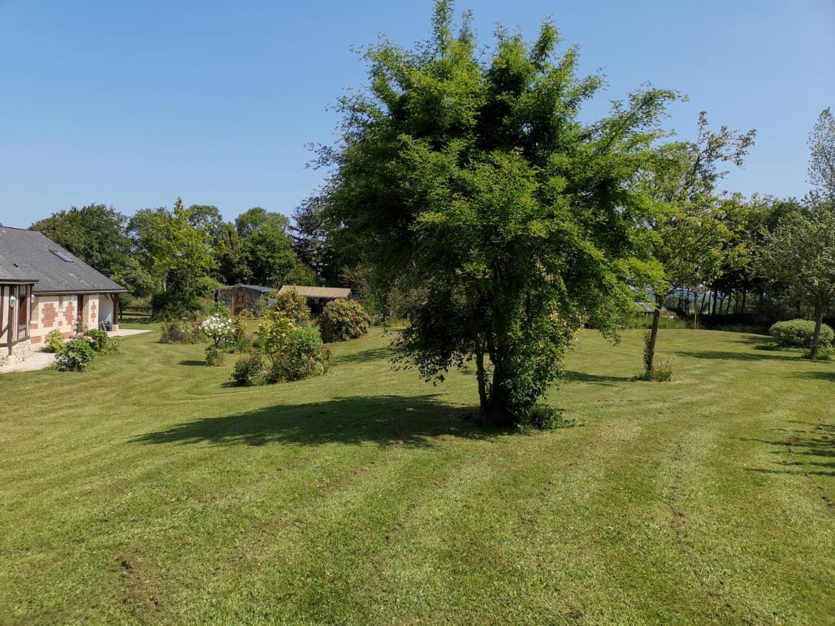 Le Manege Gite L'Eglise Hotell Sainte-Marie-au-Bosc Exteriör bild