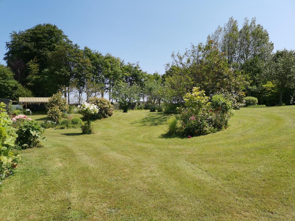 Le Manege Gite L'Eglise Hotell Sainte-Marie-au-Bosc Exteriör bild